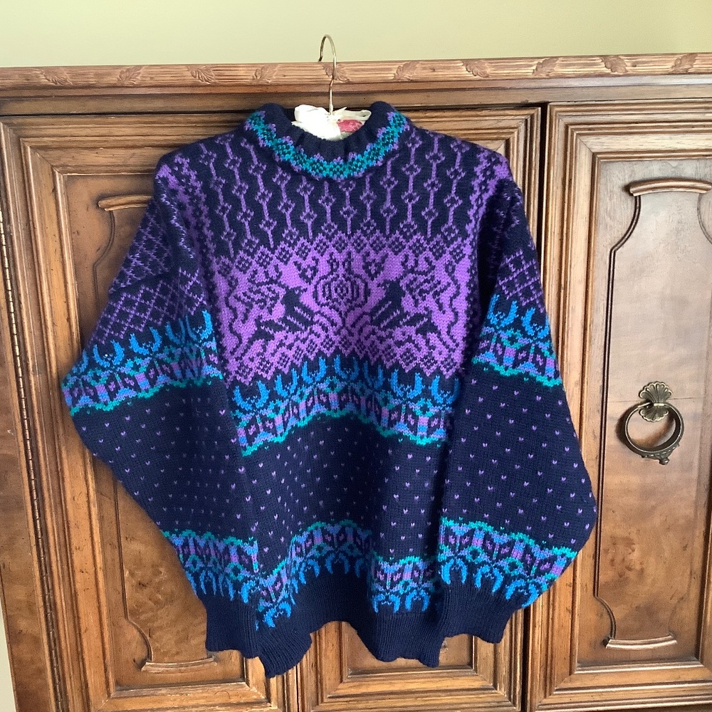 Dale of Norway wool sweater size S